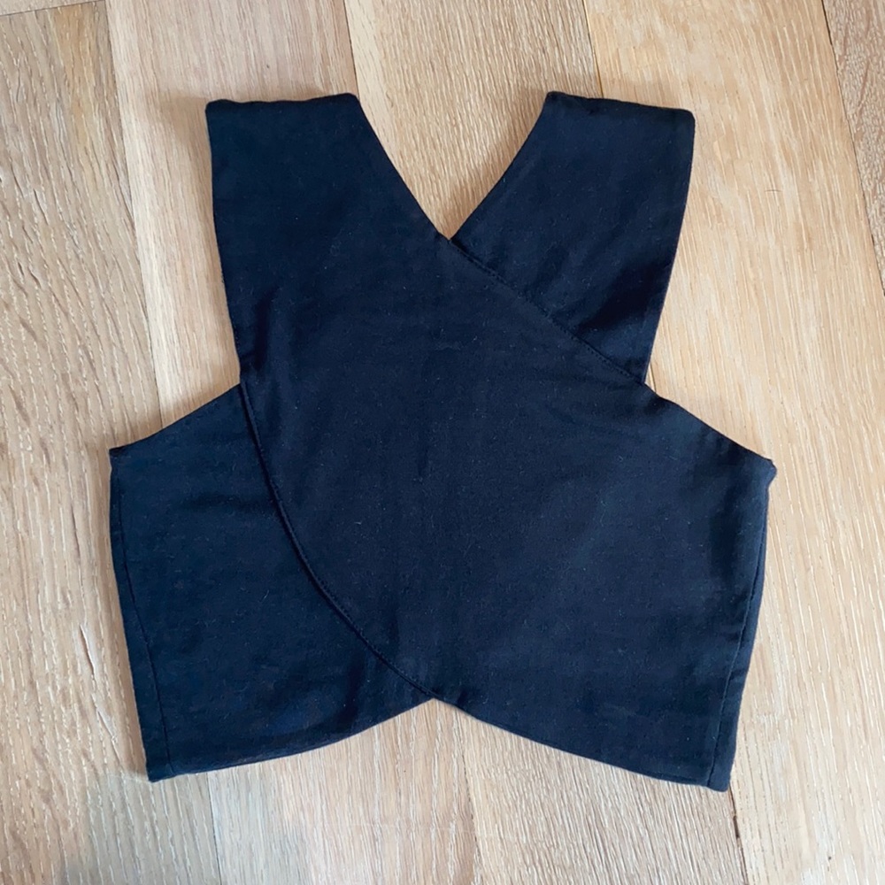 LF Stretchy Black Cross Style Crop Top